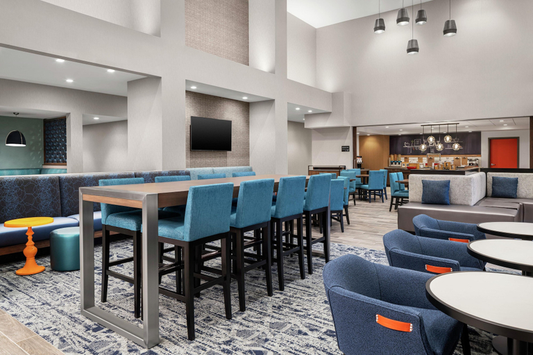 Food & Drinks 5, Hampton Inn & Suites Bridgeview Chicago, Cook