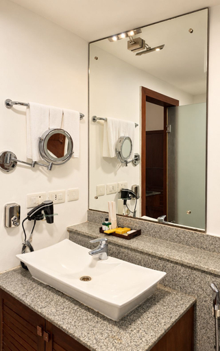 Bathroom 4, Getaway Beach Resort Kovalam, Thiruvananthapuram