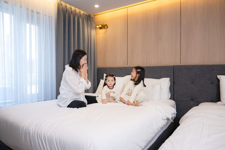 Bedroom 2, Mokpo H Avenue Hotel Peace Plaza, Muan