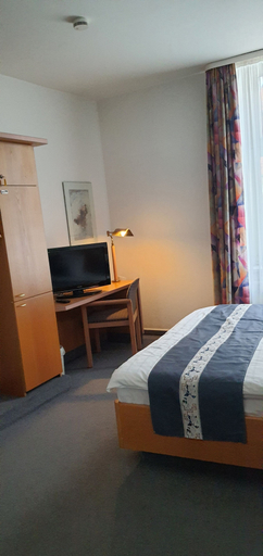 Bedroom 2, Brita Hotel, Stuttgart