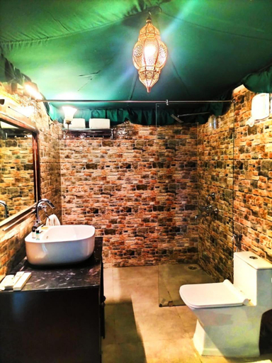 Bathroom 4, Arvana Resort & Spa Pushkar, Ajmer