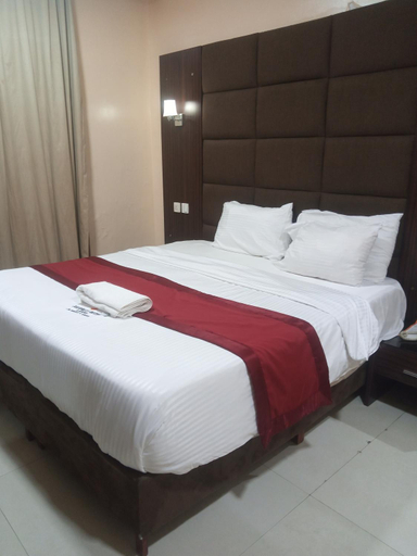 Others 4, Fourways Hotel, Eti-Osa
