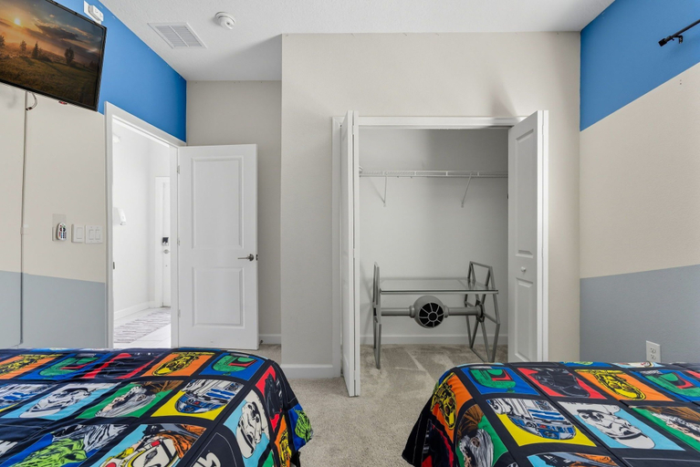 Room 4, 5BR Townhome w/ Pool at Champions Gate, Osceola