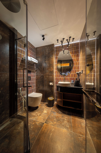 Bathroom 4, PYNT Hotel 6, Ho Chi Minh City