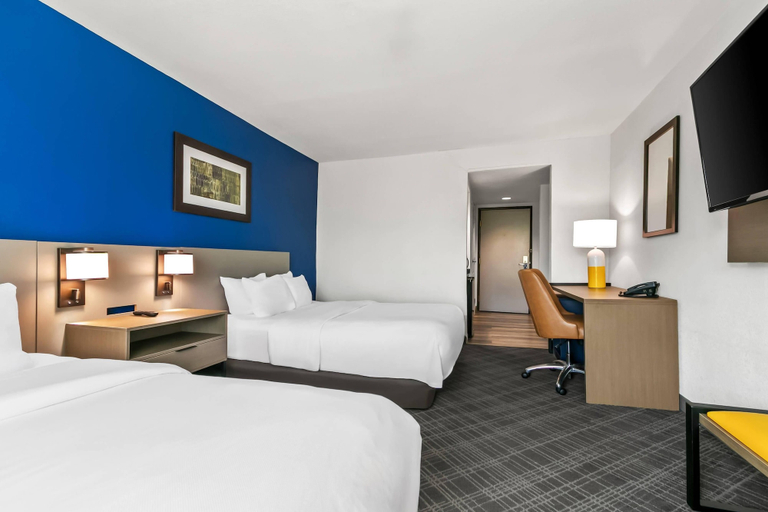 Bedroom 3, Comfort Inn & Suites Grand Blanc/Flint, Genesee