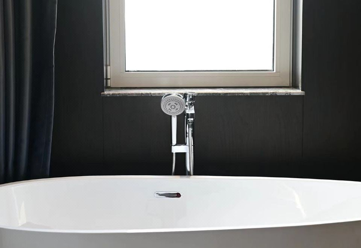 Bathroom 3, Ramada By Wyndham Qingdao Jiaodong International Airport, Qingdao