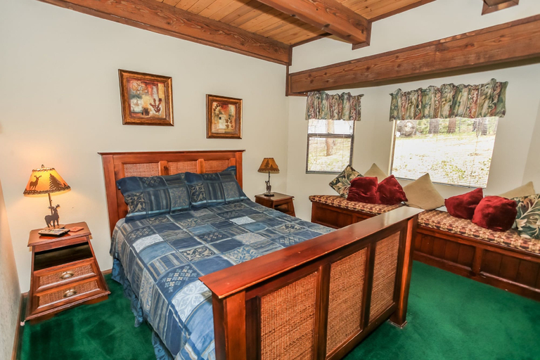 Bedroom 3, Summit Adventure, San Bernardino