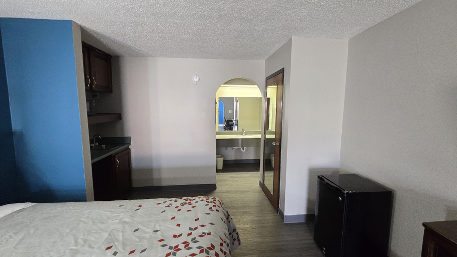Bedroom 3, Gateway Inn and Suites, Montgomery
