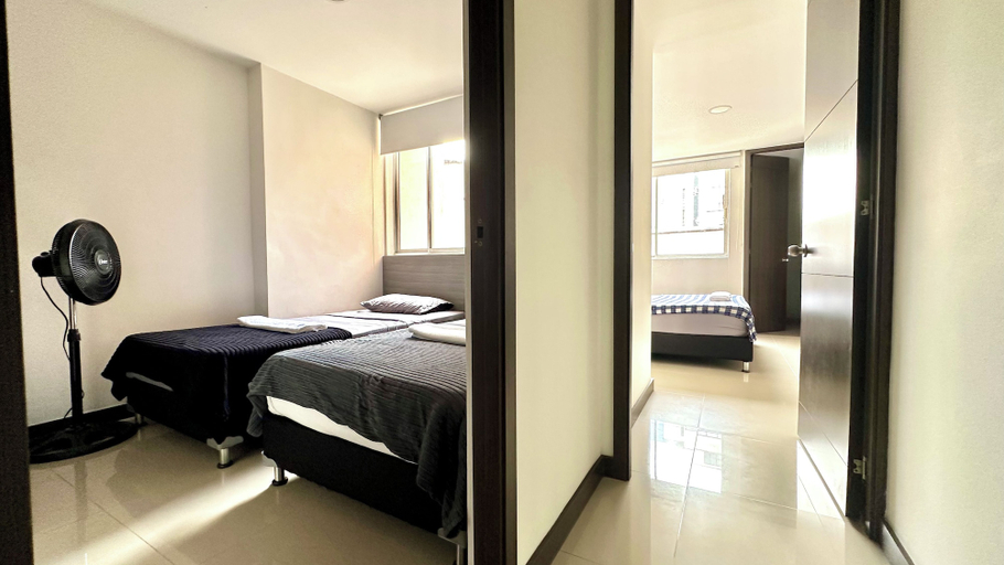 Room 5, Conquistadores Apartamentos, Medellín