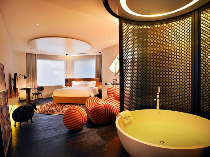 Bathroom 5, Naumi Hotel Singapore, Singapore