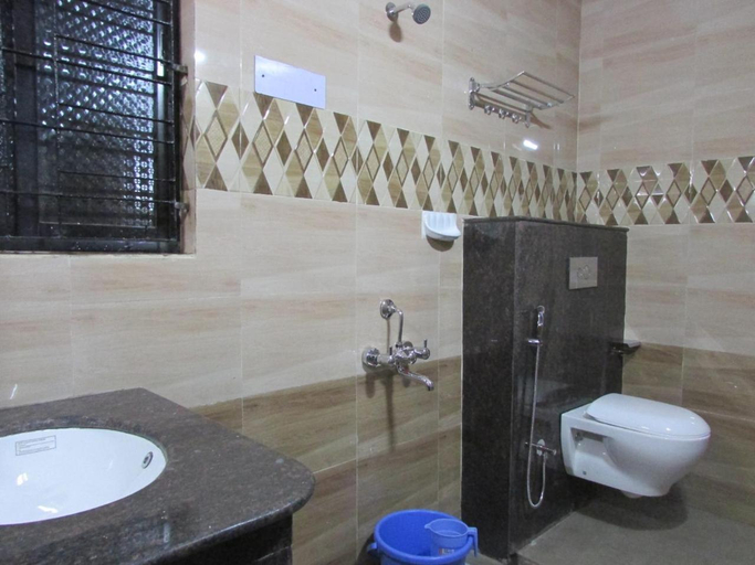 Bathroom 3, SanRit Hotel, South Goa