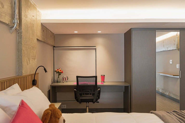 Room 5, Housi Delphos, Belo Horizonte