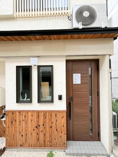 Exterior & Views, Tsuruhashi Guest House, Osaka
