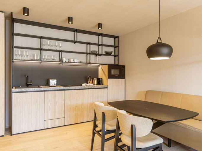 Dining 5, Premium Holiday Apartment With 1 Bedroom, Kitzbühel