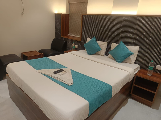 Room 4, The Wise Hotel, Hyderabad
