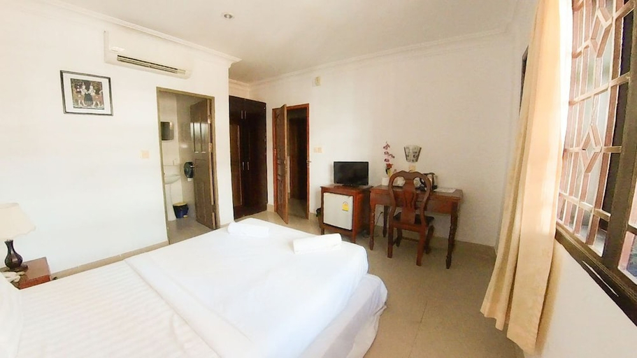 Bedroom 2, The Dubliner Inn, Phnom Penh
