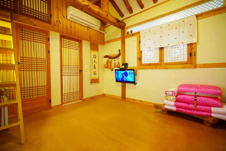 Others 3, jeonjuhanog baggane - halinteugga, hanogmaeul jungsim, hanboghalin, Jeonju