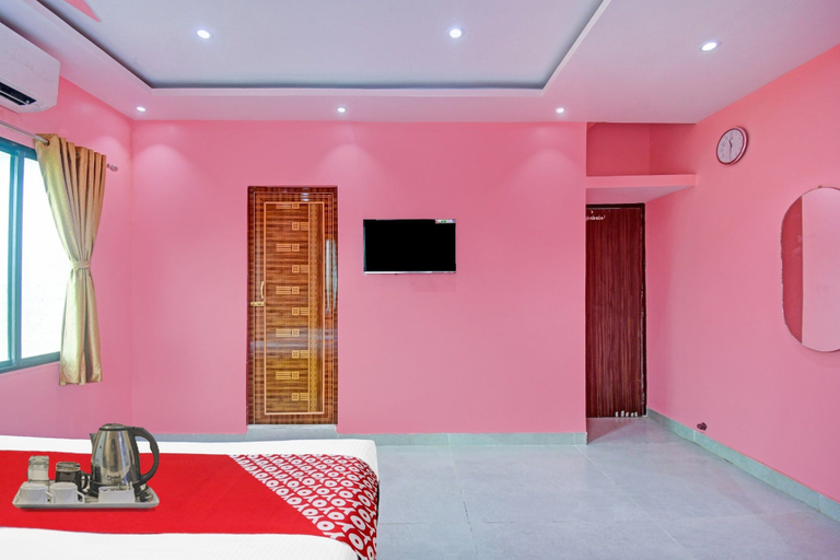 Bedroom 3, Hotel O Redwood Plaza, North 24 Parganas