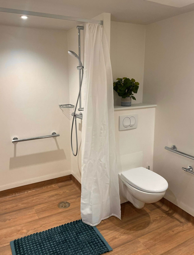 Bathroom 5, Zenao Appart'hôtels Châlons-en-Champagne, Marne