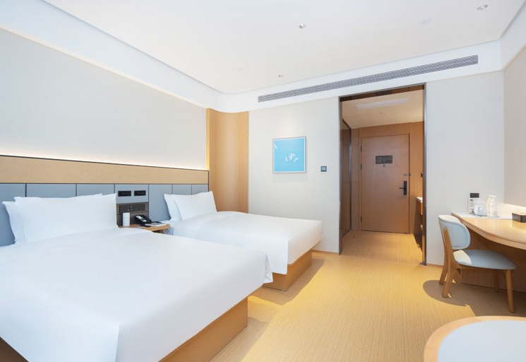 Bedroom 2, Ji Hotel Jiangyin Lingang Development Zone Coastal City, Wuxi