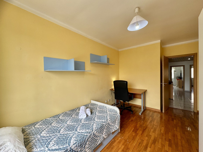 Room 3, Faro Central 4 by Homing, Faro