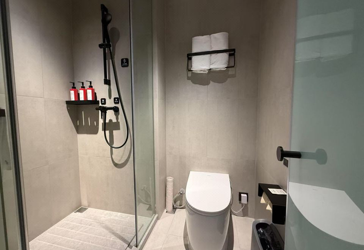 Bathroom 3, New Century Hotel Hefei, Hefei