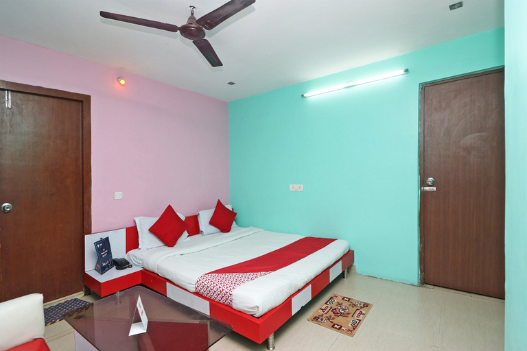 Room 5, Hotel O Maruti Lodging, North 24 Parganas