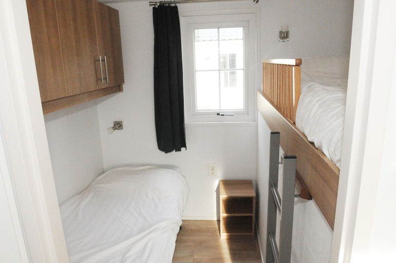 Room 5, Lovely Villetta in the Heart of Texel, Texel