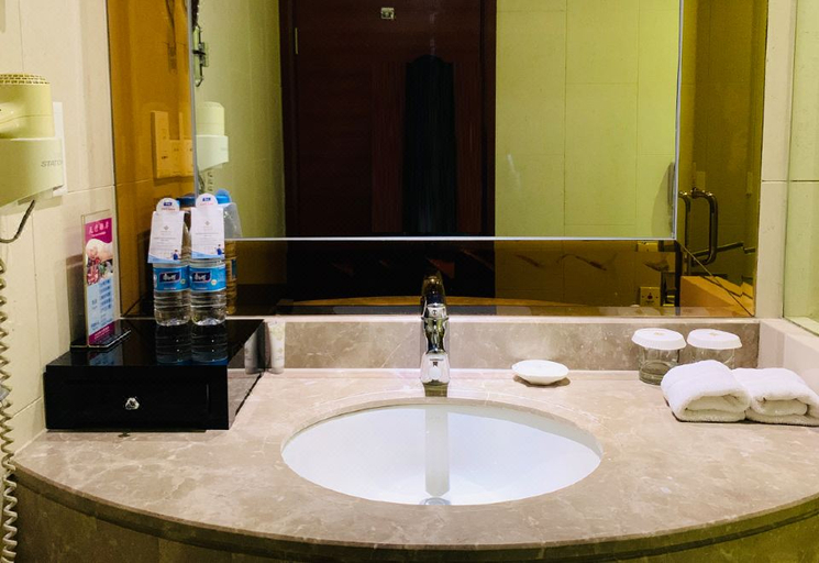 Bathroom 3, Jinling Grand Hotel Huai'an, Huai'an