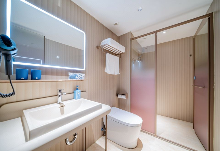 Bathroom 3, HanTing Residence (Zhongshan Third Hospital Gangding Subway Station), Guangzhou