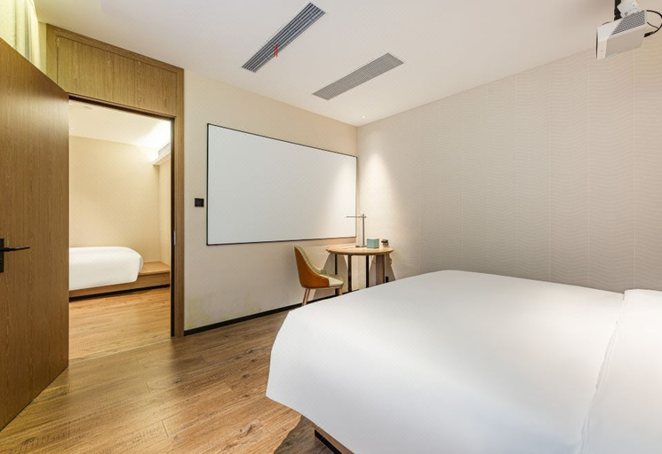 Bedroom 2, Echarm Hotel Yueyang High Speed Railway East Station Wal-Mart, Yueyang