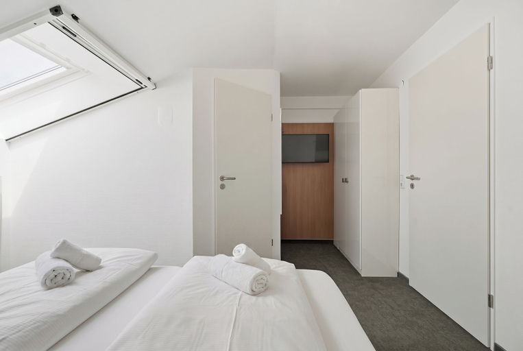 Bedroom 3, Hotel & Tagungszentrum Blaubeuren, Alb-Donau-Kreis