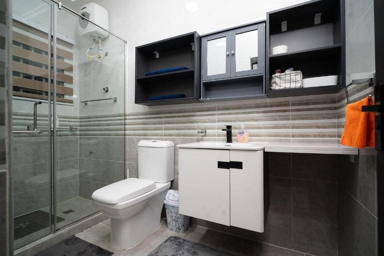 Bathroom 3, Cherry Signature Condos, Tema