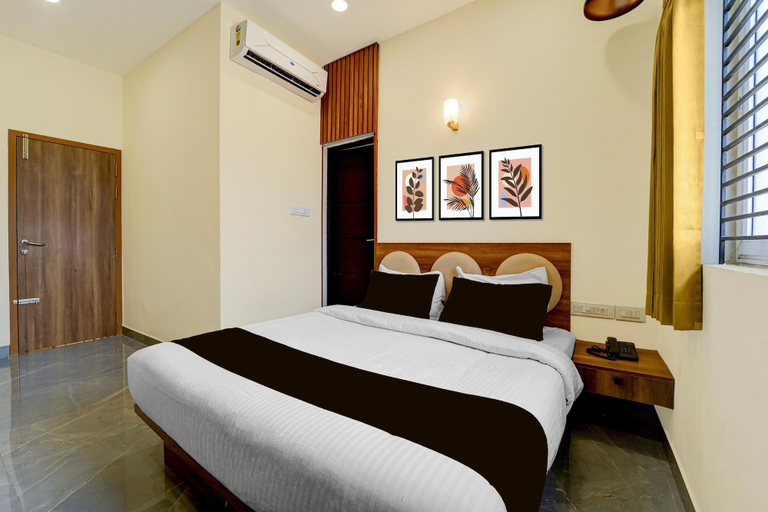 Room 2, Classic Vijaya Garden, Madurai