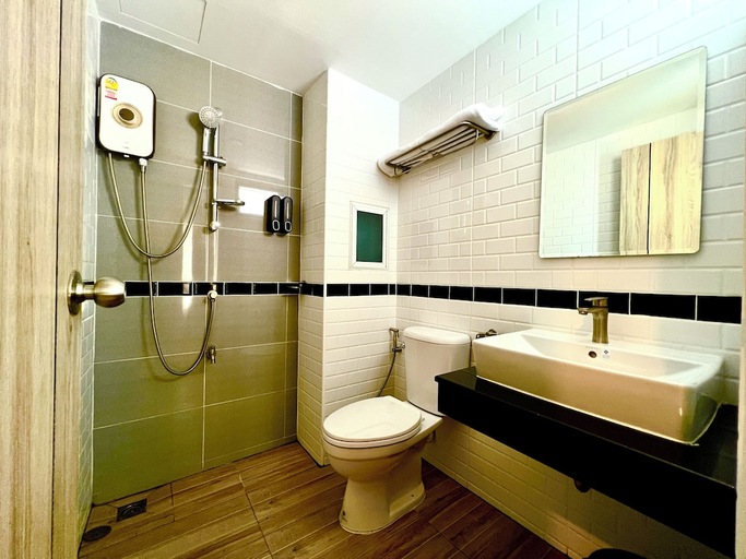 Bathroom 3, THE NICE, Pulau Phuket