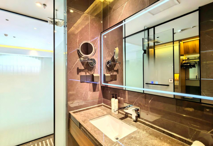 Bathroom 5, Jinling Shenzhou Hotel, Lianyungang