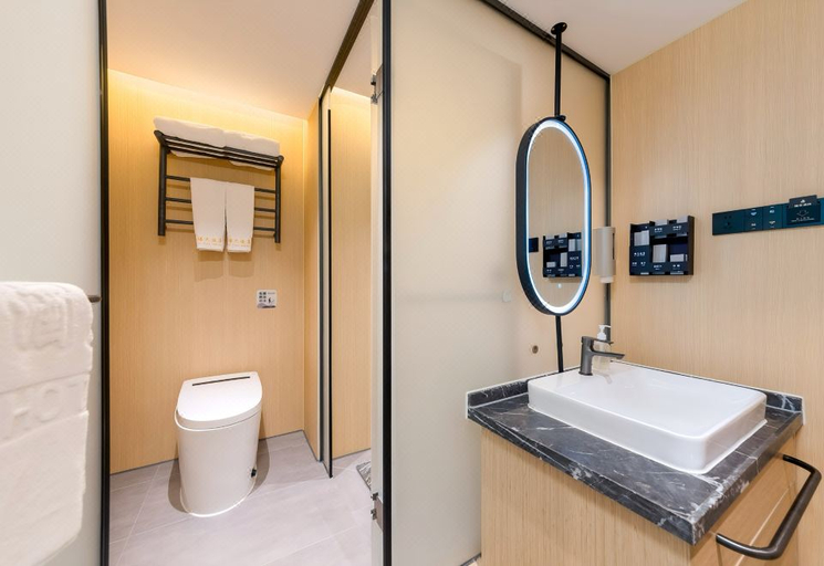 Bathroom 3, Xitian Hotel (Haikou Xiuying Port West Bus Station), Haikou