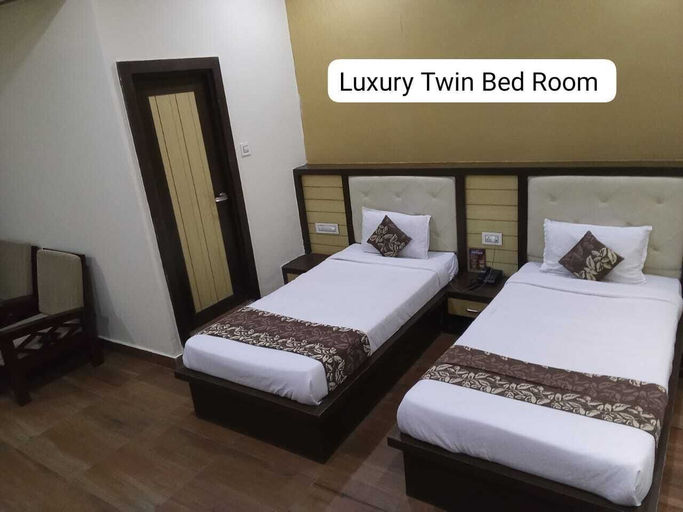 Bedroom 5, Hotel Shreya, Warangal