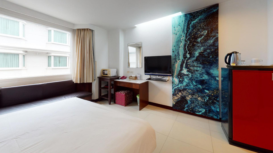 Bedroom 3, City Plaza Nana Hotel, Wattana