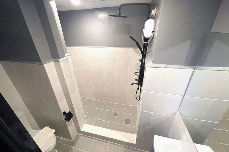 Bathroom 4, mySTAY Hotel BGC North, Taguig