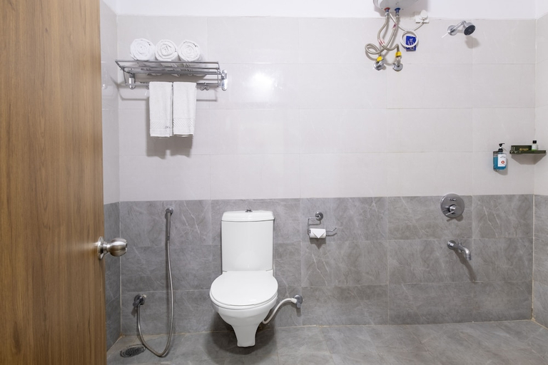 Bathroom, Lemonridge by Monday Hotels Kukatpally, Ranga Reddy