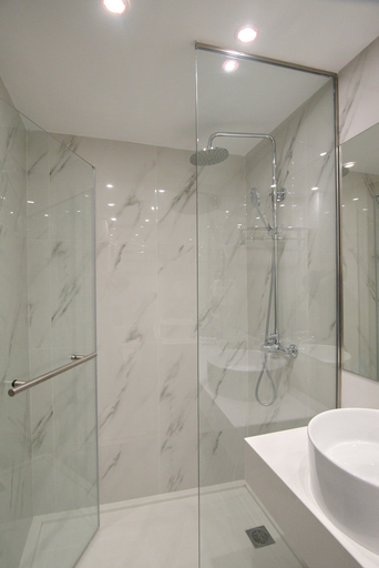 Bathroom 4, International Atene hotel, Attica