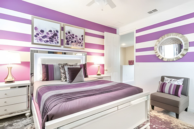 Room 5, Disney 6BR Villa w/ Pool & Themed Rooms, Osceola