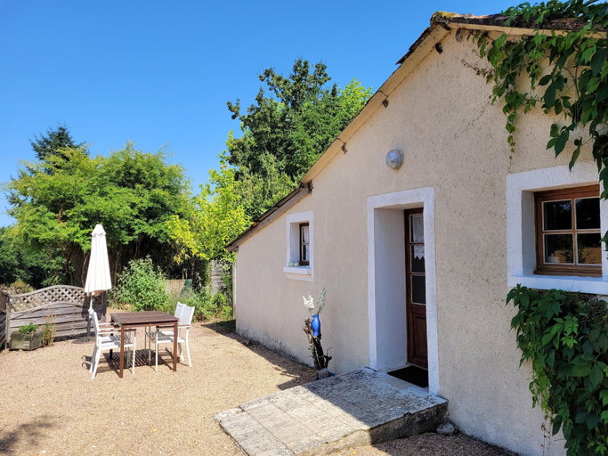 Garden 2, Gite With Garden and Shared Pool, Dordogne