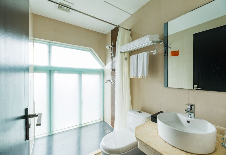 Bathroom 4, Jinqilin Hotel, Shanghai