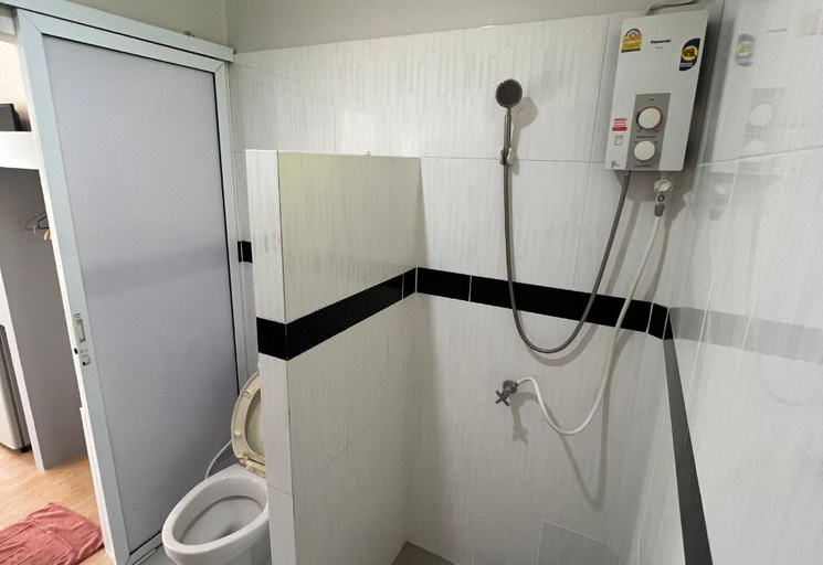 Bathroom, Baan Bua River View Resort, Thung Tako