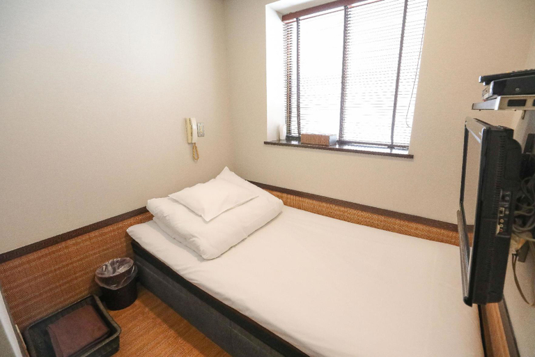 Bedroom 4, Putit Hotel Cosmos, Taitō