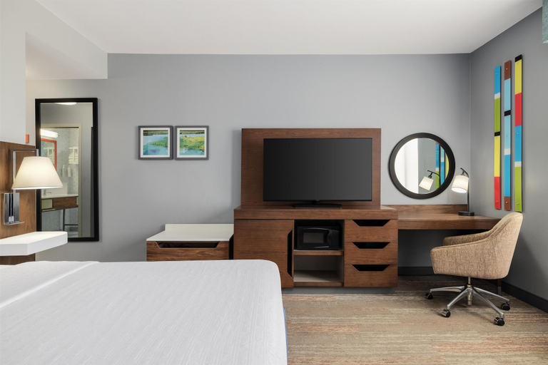 Bedroom 4, Hampton Inn & Suites Port Arthur, Jefferson