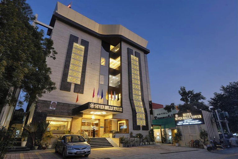 Exterior & Views 2, Hotel Seven Hills Tower, Agra