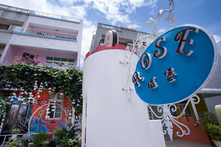 Exterior & Views 2, Rose Castle Hostel, Taitung